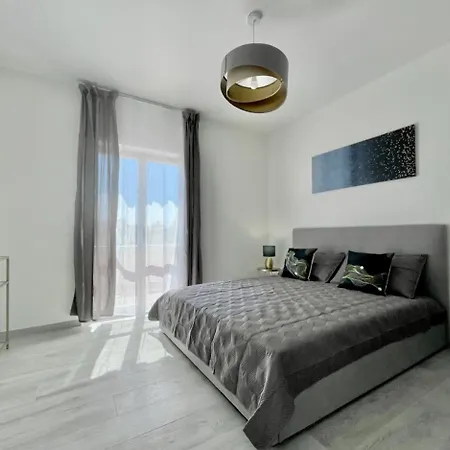 Vila Seafront Duplex Sea View And Spacious Gardens