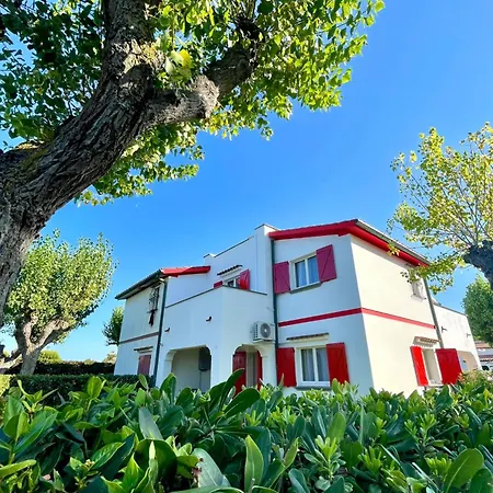 Seafront Duplex Sea View And Spacious Gardens * Porto Recanati