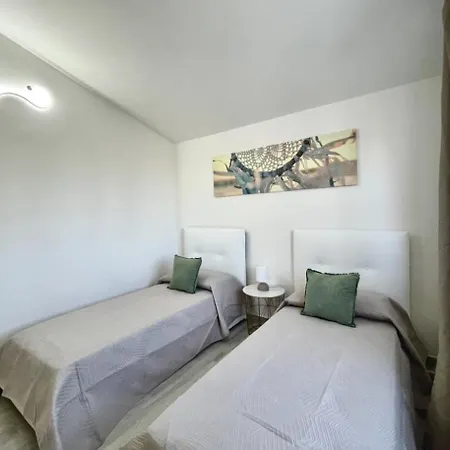 Seafront Duplex Sea View And Spacious Gardens Villa