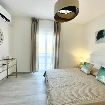 Seafront Duplex Sea View And Spacious Gardens Porto Recanati