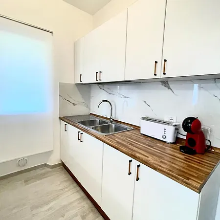 Seafront Duplex Sea View And Spacious Gardens Villa