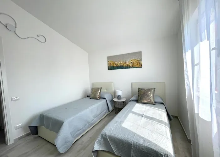 Seafront Duplex Sea View And Spacious Gardens * Porto Recanati