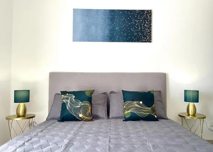 Seafront Duplex Sea View And Spacious Gardens * Porto Recanati