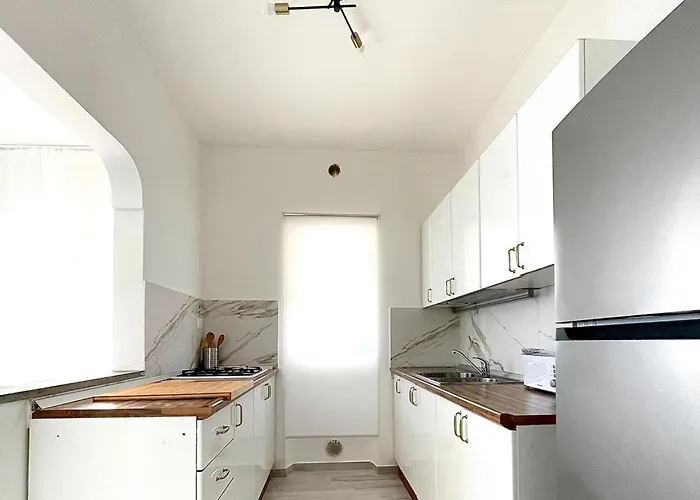 Seafront Duplex Sea View And Spacious Gardens Βίλα *